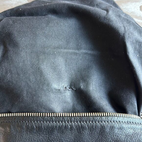 Givenchy Sugar Goatskin Small Pandora Crossbody Bag Black - Picture 11 of 12